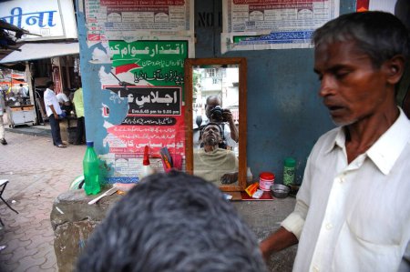 Téléchargez les photos : Boutique de coiffeurs, Bombay Mumbai, Maharashtra, Inde - en image libre de droit