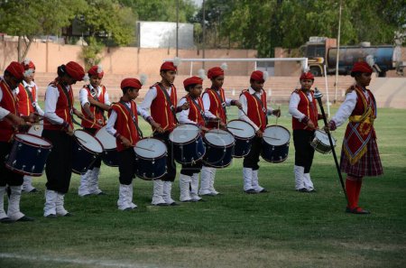 Téléchargez les photos : Musique pour écolières Umaid Stadium jodhpur rajasthan, Inde, Asie - en image libre de droit