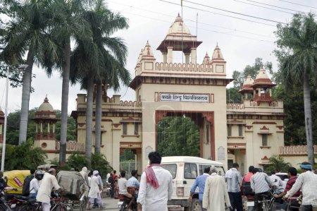 Téléchargez les photos : Banaras Hindu University varanasi uttar pradesh Inde Asie - en image libre de droit