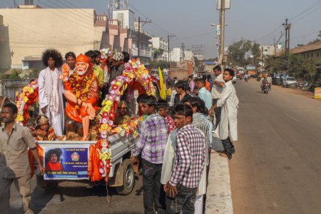 Téléchargez les photos : Sai baba procession, bastar, chhattisgarh, Inde, asie - en image libre de droit