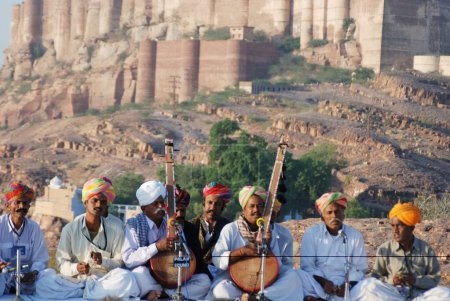Téléchargez les photos : Musiciens folkloriques, Jodhpur, Rajasthan, Inde - en image libre de droit