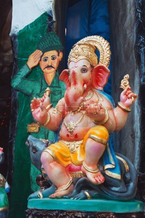 Foto de Ídolo del Señor Ganesh elefante cabeza dios, India - Imagen libre de derechos