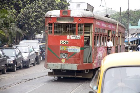 Foto de Tranvía antigua forma de servicio de transporte, Calcuta ahora Calcuta, Bengala Occidental, India - Imagen libre de derechos