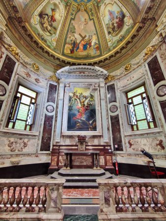 Photo for Pompeii, Campania, Italy - October 14, 2021: Side chapels of the 19th century Sanctuary of the Blessed Virgin of the Rosary of Pompeii - Royalty Free Image