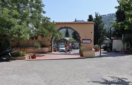 Téléchargez les photos : Motta Camastra, Sicile, Italie - 30 août 2020 : Intérieur du parc des gorges de l'Alcantara - en image libre de droit