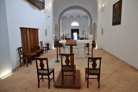Téléchargez les photos : Maratea, Basilicate, Italie - 22 septembre 2023 : Intérieur de l'église de San Biagio au sommet du Monte San Biagio surplombant la ville - en image libre de droit