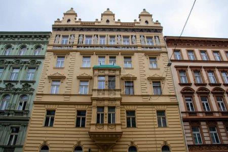 Téléchargez les photos : Architecture bohème de bâtiments colorés en République tchèque - en image libre de droit