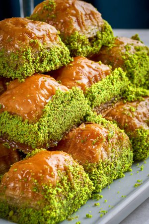 Foto de Dulces de baklava turca con pistachos - Imagen libre de derechos