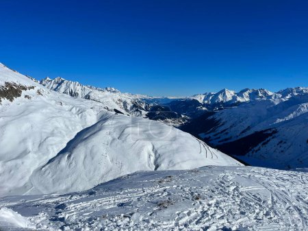 Winterliche Berglandschaft in den Schweizer Alpen