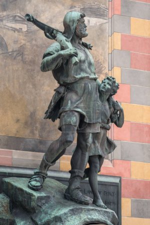 Foto de Monumento a Guillermo Tell y su hijo en la ciudad de Altdorf, Suiza - Imagen libre de derechos