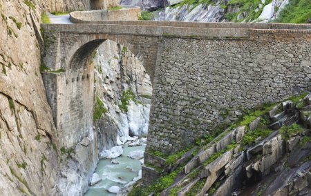 Pont du Diable, col du Saint-Gothard, Suisse