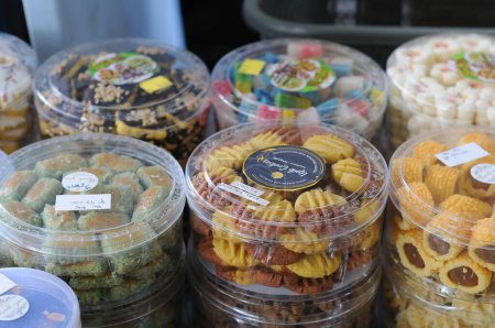 Téléchargez les photos : Diverses pâtisseries pour l'Aïd musulman - en image libre de droit