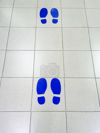 Fußabdruck-Aufkleber für Stände in Einkaufszentren oder Supermärkten soziale Distanzierung