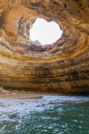 Cuevas de Benagil en Algarve Portugal. octubre 11, 2023.