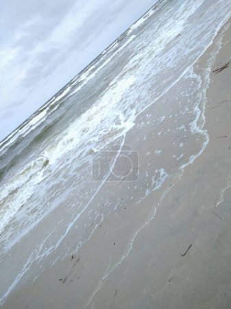 diagonale Foto, Winkel, Wellen am Strand, Meer, Meer, Sandstrand, Küste, Wasser, Reise, Tourismus, Bucht, Meeresschaum