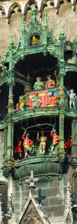Glockenspiel des neuen Rathauses am Marienplatz, München, Bayern, Deutschland, Europa