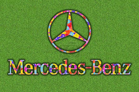 Foto de Logo Mercedes Benz con flores de colores sobre fondo de trébol verde - Imagen libre de derechos