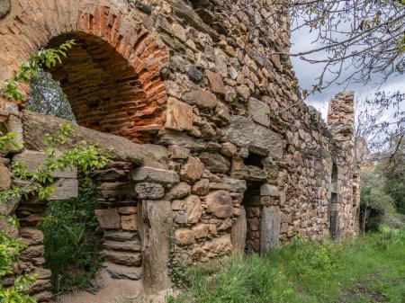 Le monastère de Santa Mara de Nogales dans la province de Léon en Espagne est un lieu abandonné