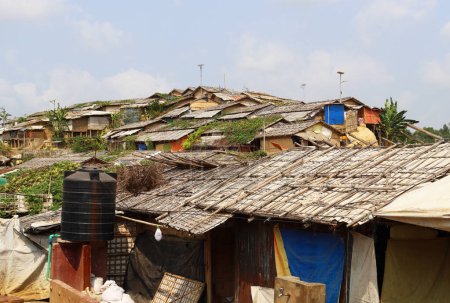 vista del campamento de rohinga en kutupalong, Teknaf, bangladesh. Campamento de refugiados gran angular fotos.