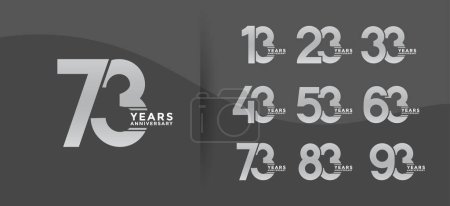 Set Jahrestag Logotyp Stil mit silberner Farbe auf schwarzem Hintergrund für Feier Moment
