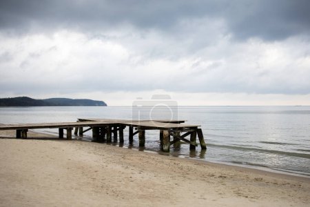 Ostsee in Sopot bei trübem Wetter