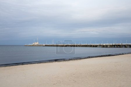 El muelle de madera más largo de Europa en Sopot en el mar Báltico en Polonia