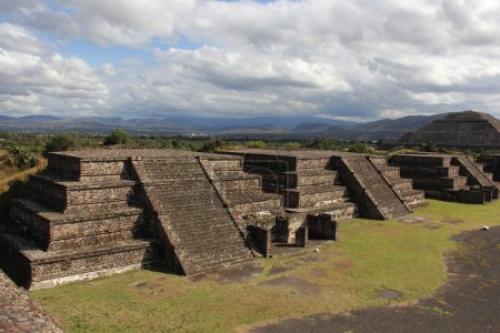 Photo for Teotihuacan Mexico, Zona arqueologica, Cultura mexicana, Avenida de los muertos. - Royalty Free Image