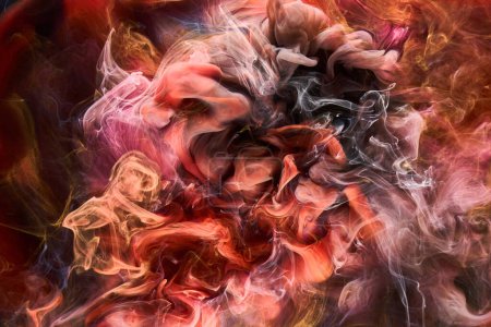 Foto de Tinta negra roja fondo abstracto. Fondo de pintura acrílica para perfume, narguile, cosméticos. Misteriosas nubes de humo, niebla colorida - Imagen libre de derechos