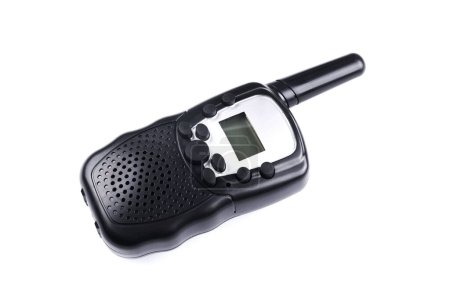 Foto de Rectángulo negro dispositivo portátil con antena aislada sobre fondo blanco. transceptor de radio listo para la comunicación. radio, walkie-talkie - Imagen libre de derechos