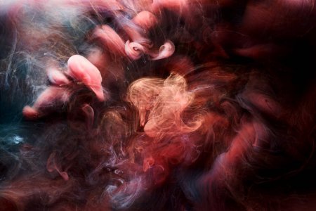 Foto de Contrastando fondo abstracto de tinta multicolor. Fondo de pintura acrílica para perfume, narguile, cosméticos. Misteriosas nubes de humo, niebla colorida - Imagen libre de derechos