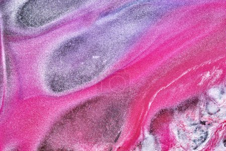 Téléchargez les photos : Luxe étincelant fond abstrait, art liquide. Mélange de peinture rose contrastée, taches d'encre d'alcool, texture de marbre. Modèle d'impression moderne - en image libre de droit