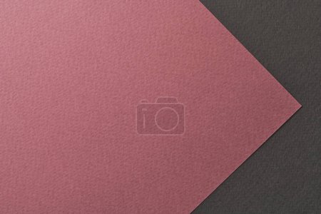 Foto de Fondo de papel kraft áspero, textura de papel negro colores rojos. Mockup con espacio de copia para texto - Imagen libre de derechos