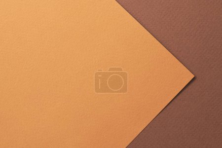 Foto de Rough kraft fondo de papel, textura de papel diferentes tonos de marrón. Mockup con espacio de copia para texto - Imagen libre de derechos