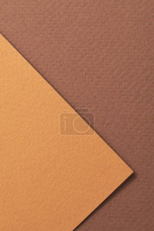 Téléchargez les photos : Papier kraft brut fond, texture du papier différentes nuances de brun. Maquette avec espace de copie pour le texte - en image libre de droit