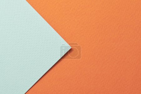 Téléchargez les photos : Papier kraft brut, texture papier couleur orange menthe. Maquette avec espace de copie pour le texte - en image libre de droit