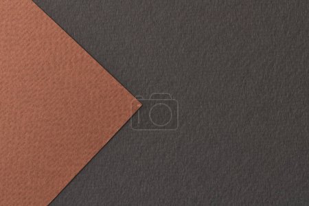 Foto de Fondo de papel kraft áspero, textura de papel negro colores marrones. Mockup con espacio de copia para texto - Imagen libre de derechos