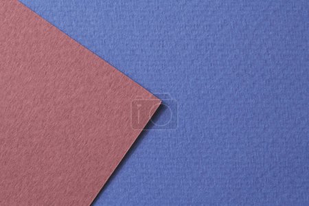 Foto de Fondo de papel kraft áspero, textura de papel de color azul borgoña. Mockup con espacio de copia para texto - Imagen libre de derechos