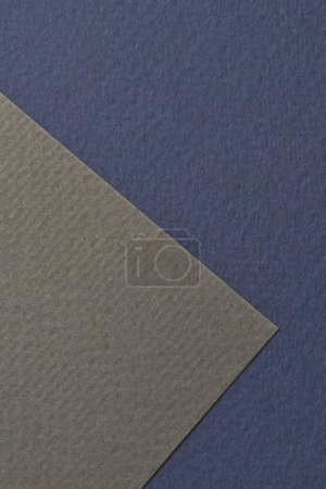 Téléchargez les photos : Papier kraft brut fond, texture du papier bleu gris couleurs. Maquette avec espace de copie pour le texte - en image libre de droit