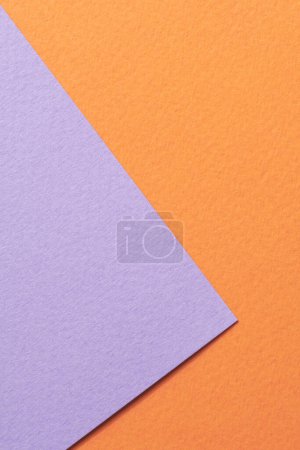 Téléchargez les photos : Papier kraft brut fond, texture du papier orange lilas couleurs. Maquette avec espace de copie pour le texte - en image libre de droit