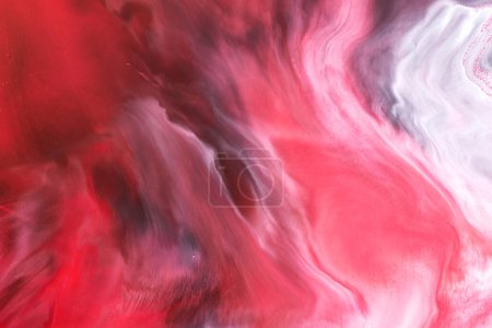 Téléchargez les photos : Art liquide abstrait de fond créatif, taches et taches de peinture contrastées, encre d'alcool rouge - en image libre de droit