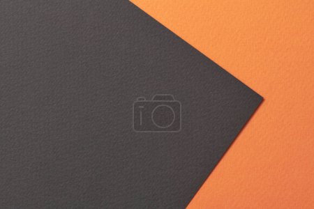 Téléchargez les photos : Papier kraft brut fond, texture du papier orange couleurs noires. Maquette avec espace de copie pour le texte - en image libre de droit