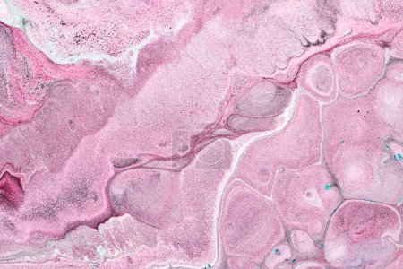 Foto de Fondo abstracto creativo multicolor. Tinta de alcohol rosa. Olas, manchas, manchas y pinceladas de pintura, textura de mármol - Imagen libre de derechos