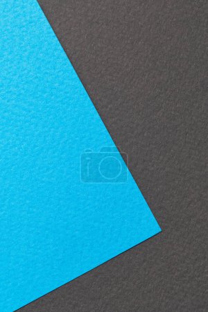 Foto de Fondo de papel kraft áspero, textura de papel negro colores azules. Mockup con espacio de copia para texto - Imagen libre de derechos
