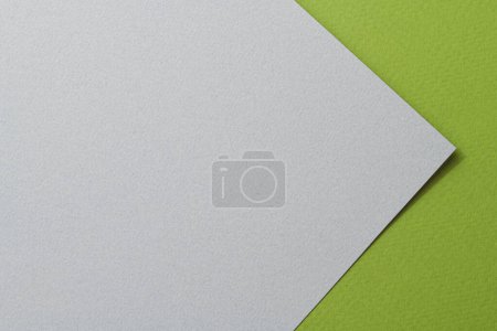 Foto de Fondo de papel kraft áspero, textura de papel de colores grises verdes. Mockup con espacio de copia para texto - Imagen libre de derechos