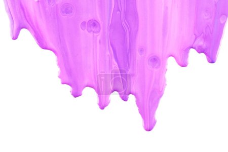 Foto de Gotas de pintura que fluyen sobre papel blanco. Lila tinta púrpura borra fondo abstracto - Imagen libre de derechos