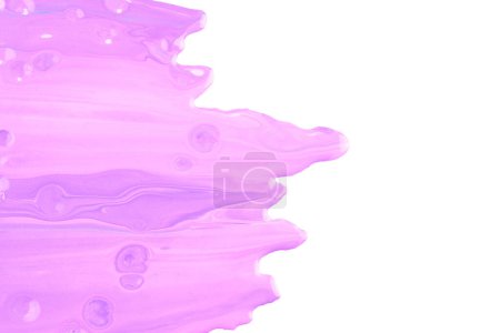 Foto de Pinta gotas y salpicaduras sobre papel blanco. Explosión multicolor, tinta lila púrpura borra fondo abstracto, arte fluido - Imagen libre de derechos