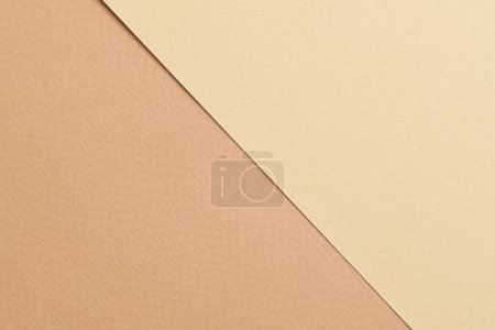 Foto de Rough kraft fondo de papel, textura de papel diferentes tonos de beige. Burla con espacio de copia para tex - Imagen libre de derechos