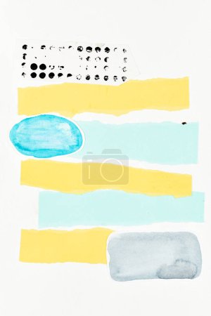 Foto de Fondo abstracto, collage de arte multicolor. Diseño de patrón creativo para la tarjeta de invitación de impresión, postal. Cartel de dibujo, fondo de pantalla de colores. Colores azul, blanco, amarillo - Imagen libre de derechos