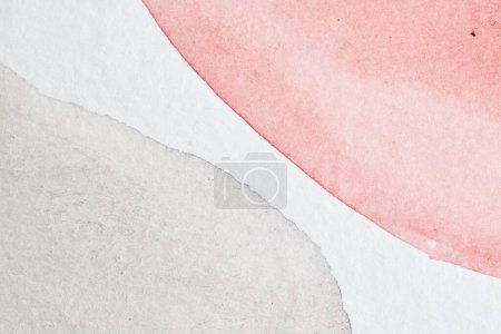 Téléchargez les photos : Abstrait translucide rouge gris aquarelle texture fond. Motif créatif pour carte d'invitation à l'impression, carte postale. Affiche de dessin, papier peint coloré - en image libre de droit
