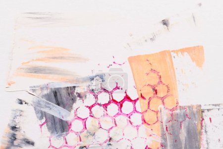Téléchargez les photos : Fond abstrait multicolore, motif nid d'abeille peinture aquarelle sur papier blanc, poster dessin - en image libre de droit